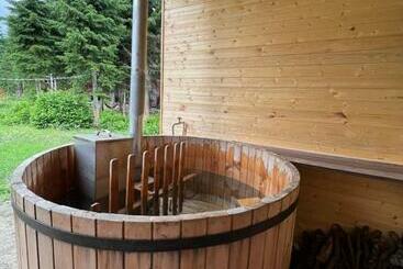 هتل Bude Mestia Cottages