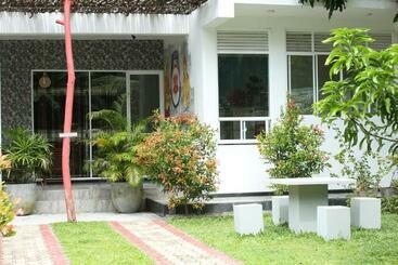 هتل Lotus Villa