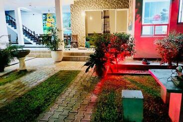 هتل Lotus Villa