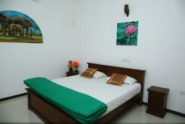 هتل Lotus Villa