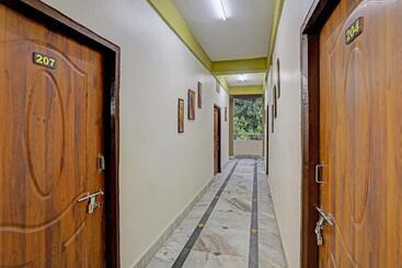 هتل O Aarshi Palace