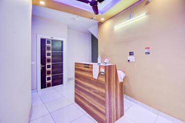 酒店 Oyo 72793  Sarovar