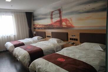 Thank Inn Chain Hotel Jiangsu Nantong Chongchuan District Century Plaza Nantong University