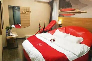 Thank Inn Chain Hotel Jiangsu Nantong Chongchuan District Century Plaza Nantong University