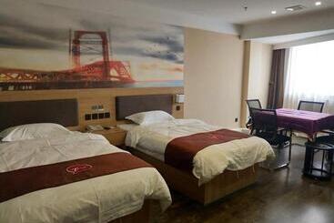 Thank Inn Chain Hotel Jiangsu Nantong Chongchuan District Century Plaza Nantong University
