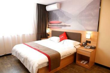 Thank Inn Chain Hotel Shandong Linyi Lanshan District Liguan Town