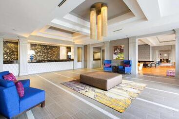 Doubletree By Hilton Hotel Savannah Historic District