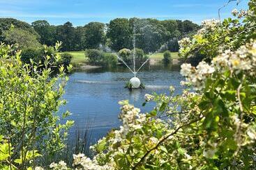 Hotell Cape Cod Irish Village   The Emerald Resort