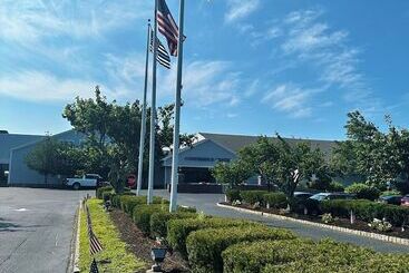 Hotell Cape Cod Irish Village   The Emerald Resort