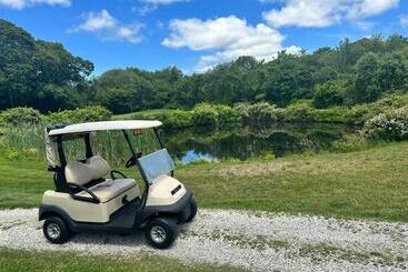 Hotell Cape Cod Irish Village   The Emerald Resort