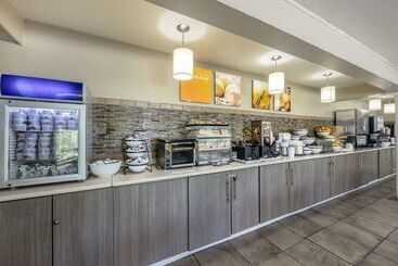 هتل Comfort Inn Downtown Nashville  Music City Center