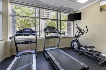 هتل Comfort Inn Downtown Nashville  Music City Center