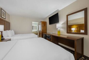هتل Comfort Inn Downtown Nashville  Music City Center