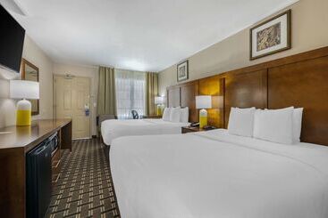 هتل Comfort Inn Downtown Nashville  Music City Center
