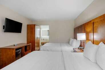 هتل Comfort Inn Downtown Nashville  Music City Center