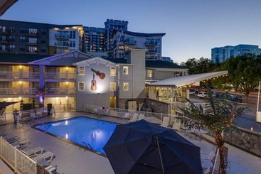 هتل Comfort Inn Downtown Nashville  Music City Center