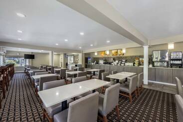 هتل Comfort Inn Downtown Nashville  Music City Center