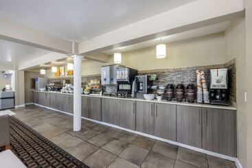 هتل Comfort Inn Downtown Nashville  Music City Center