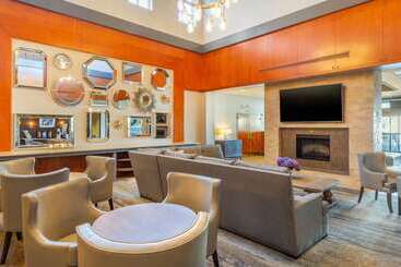 هتل Comfort Inn & Suites Logan International Airport