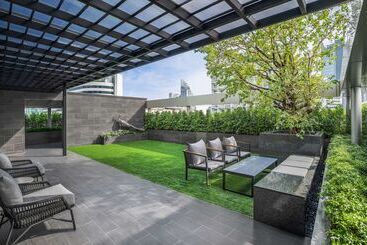 هتل Doubletree By Hilton Bangkok Ploenchit