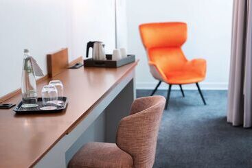 هتل Doubletree By Hilton Frankfurt Niederrad