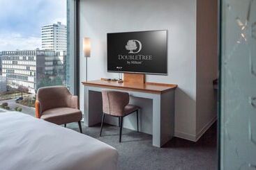 هتل Doubletree By Hilton Frankfurt Niederrad