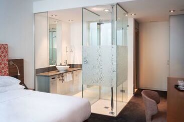 هتل Doubletree By Hilton Frankfurt Niederrad
