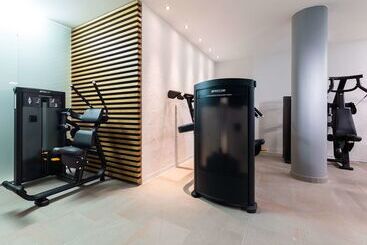 هتل Doubletree By Hilton Frankfurt Niederrad