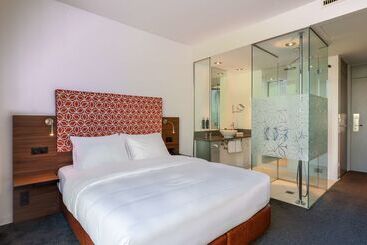 هتل Doubletree By Hilton Frankfurt Niederrad