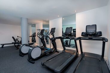 هتل Doubletree By Hilton Frankfurt Niederrad