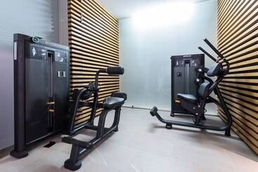 هتل Doubletree By Hilton Frankfurt Niederrad