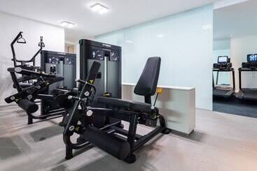 هتل Doubletree By Hilton Frankfurt Niederrad
