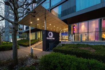 هتل Doubletree By Hilton Frankfurt Niederrad