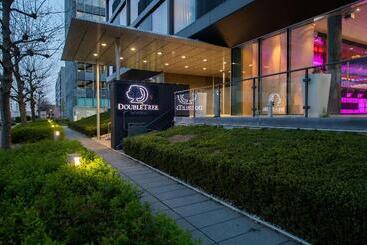 هتل Doubletree By Hilton Frankfurt Niederrad
