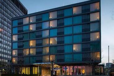 هتل Doubletree By Hilton Frankfurt Niederrad
