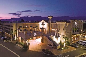 هتل Doubletree By Hilton Los Angeles Rosemead