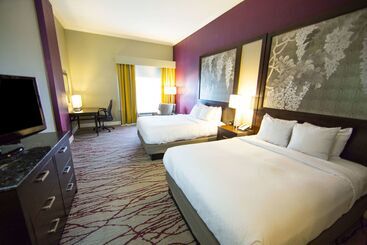 Doubletree By Hilton Hotel Savannah Historic District