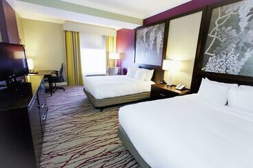 Doubletree By Hilton Hotel Savannah Historic District