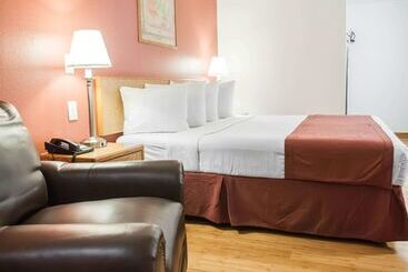 هتل Econo Lodge Old Town