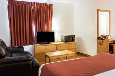 هتل Econo Lodge Old Town