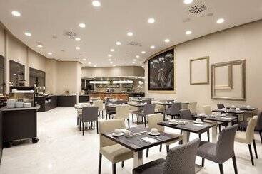 هتل Eurostars Madrid Foro