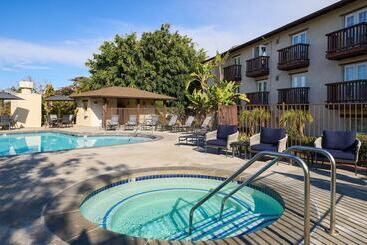 هتل Fairfield Inn & Suites San Diego Old Town