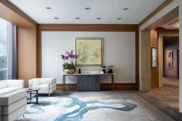 Four Seasons Hotel Miami