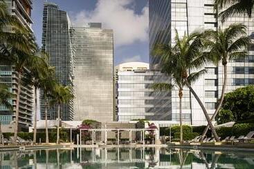 Four Seasons Hotel Miami