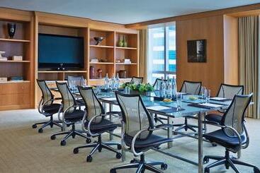 Four Seasons Hotel Miami