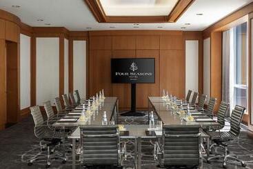 Four Seasons Hotel Miami