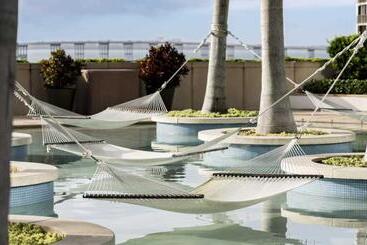 Four Seasons Hotel Miami