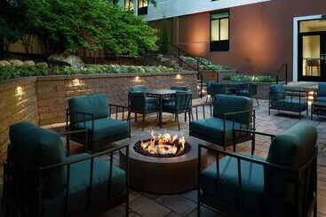 هتل Hilton Garden Inn Atlanta  Buckhead