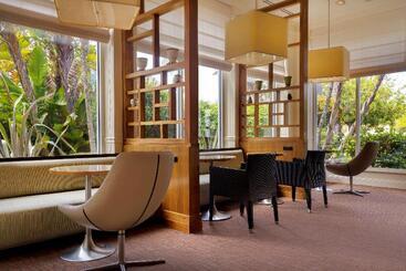 هتل Hilton Garden Inn Lax  El Segundo