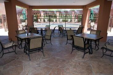 هتل Hilton Garden Inn Phoenix Airport